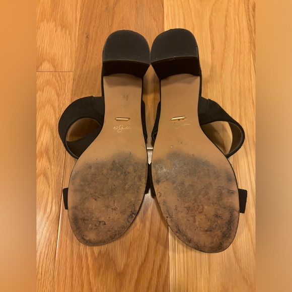Nordstrom 42 Gold Black Suede Strap Block Heels Size 8 in great condition - Picture 4 of 8